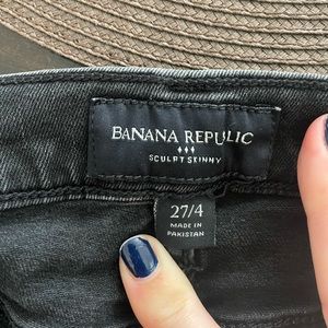 Banana Republic black jeans, low waisted, size 4, skinny